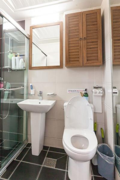 یهادی گوست هوس