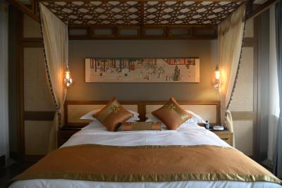 کورز ات پاویلونز