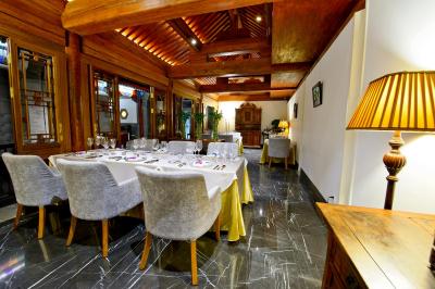 کورز ات پاویلونز