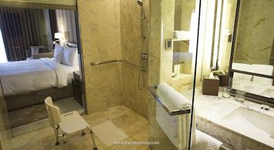 دابل تری بای هیلتون سوخومویت بانکوک