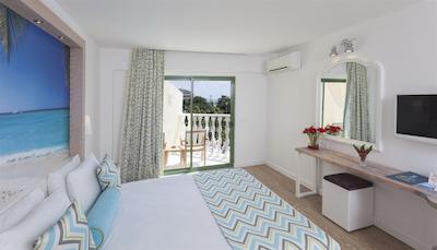 ایز فلور ساید بیچ