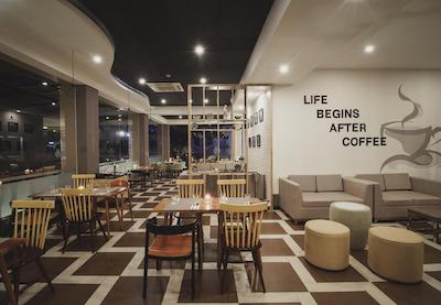 گولدن تولیپ اسنتیال بلیتونگ هتل