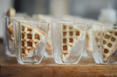 گولدن تولیپ اسنتیال بلیتونگ هتل