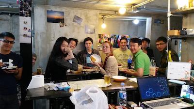 تیم تراولرز پارتی هستل این هنگدا