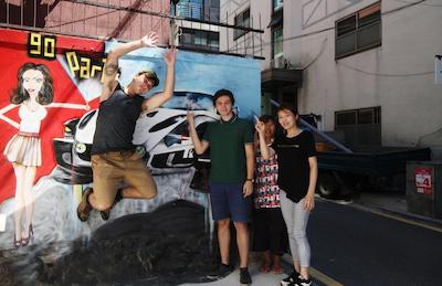 تیم تراولرز پارتی هستل این هنگدا