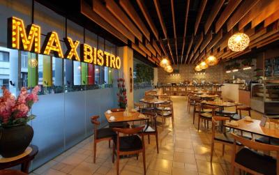 ماکسن هتل ا پمودا