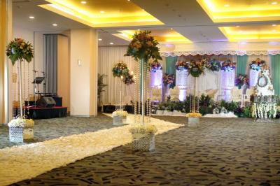 ماکسن هتل ا پمودا