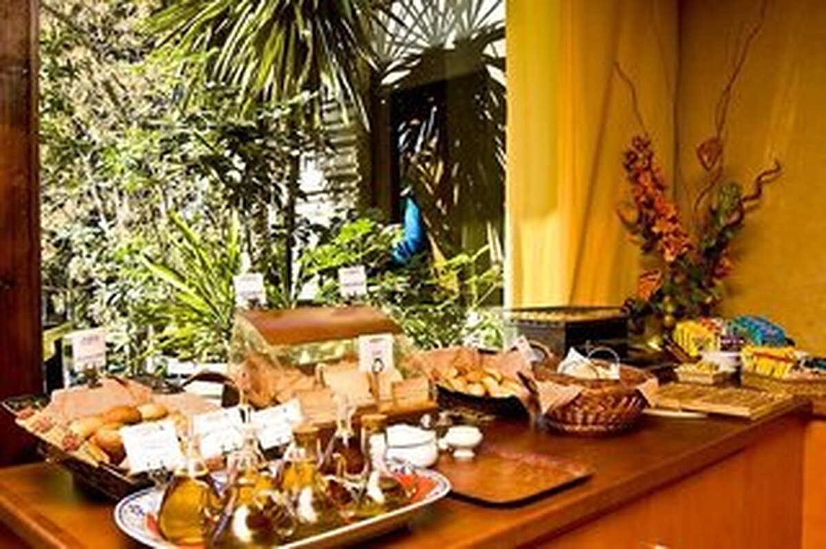 سرکتل گران هتل زوربارن