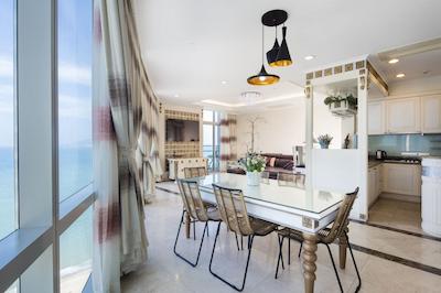 لتوز ویلیج کندتل نها ترانگ