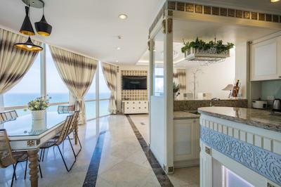 لتوز ویلیج کندتل نها ترانگ