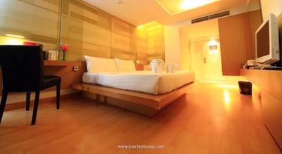 له فنیکس سوخومویت 11 بانکوک