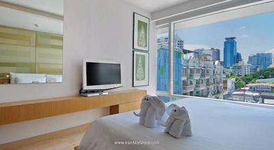 له فنیکس سوخومویت 11 بانکوک