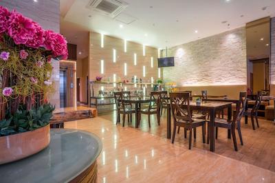 د باتیک هتل