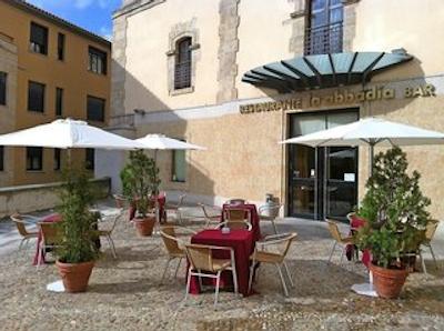 ابا فنسکا هتل