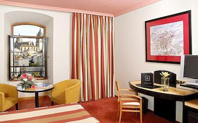 ابا فنسکا هتل