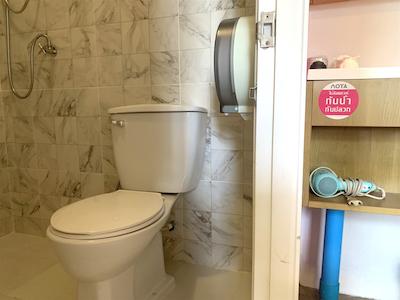 اسلیپ شیپ پوکت هاستل