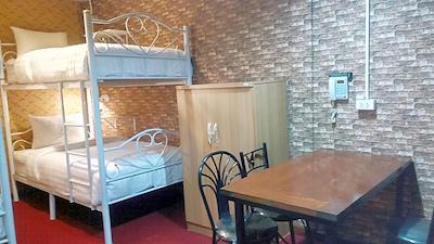 دکور دو هاستل