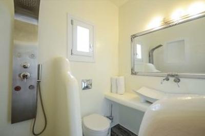 دپیز ادم لوکسوری ویلاز