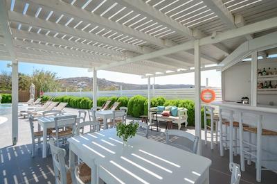 دپیز ادم لوکسوری ویلاز