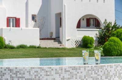 دپیز ادم لوکسوری ویلاز