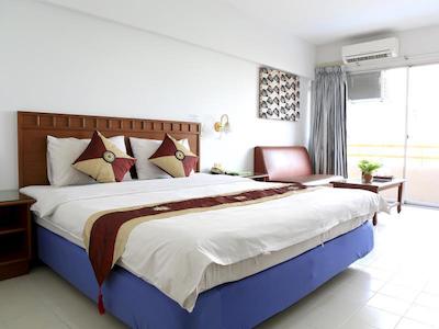 ال ای تاور بانکوک