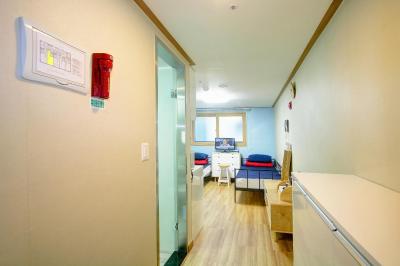 هستل کو گاننام