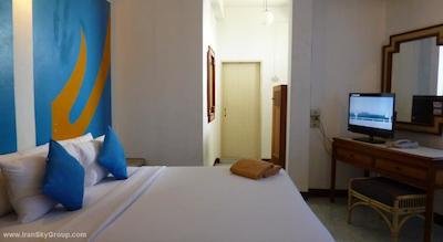 سواسدی خائوسان این