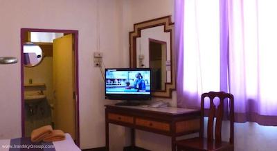 سواسدی خائوسان این