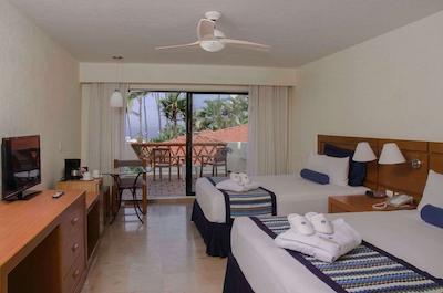 پلازا پلیکانز گراند بیچ ریزرت