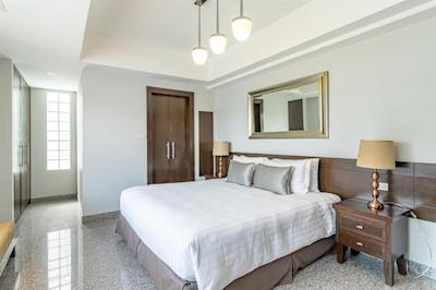 د سلادون بانکوک