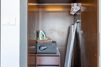 د سلادون بانکوک