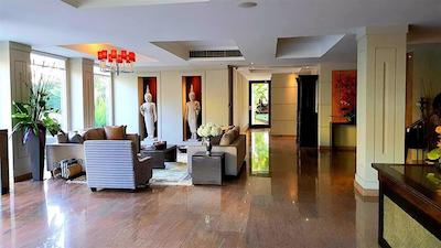 د سلادون بانکوک