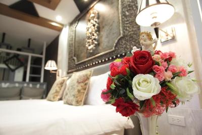 کی تی کی ریجنت سوئیت