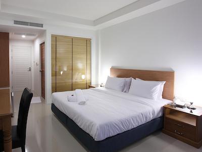 کلیر هاوس ریزورت