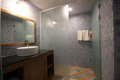 هتل یو ای این