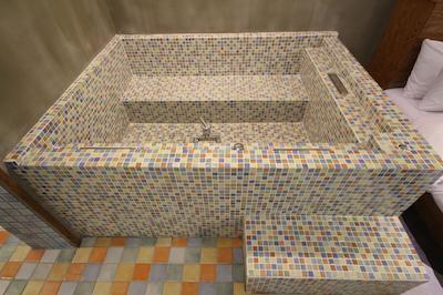 هتل یو ای این