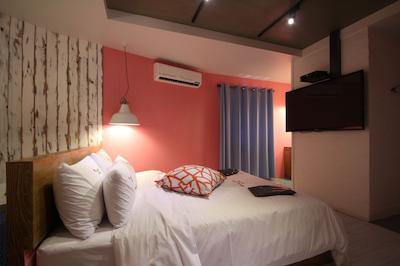 هتل یو ای این