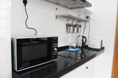 وینتیج این بوتیک هاستل