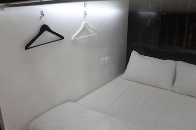 وینتیج این بوتیک هاستل