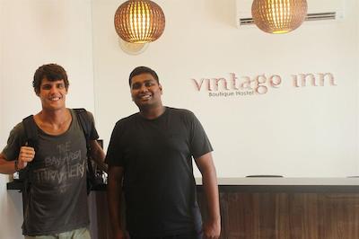 وینتیج این بوتیک هاستل