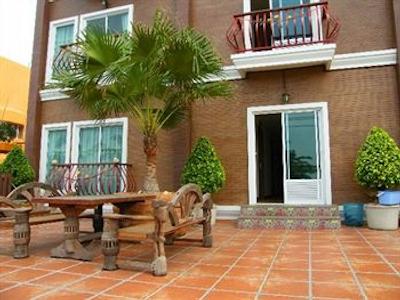 د رد بالکنی این