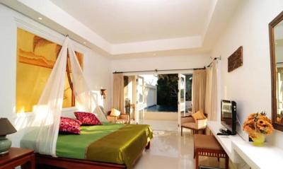 گرند بلو اوشن ویو پول سوئیت