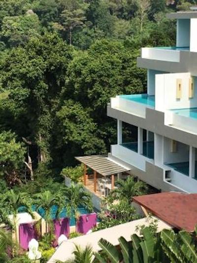 گرند بلو اوشن ویو پول سوئیت