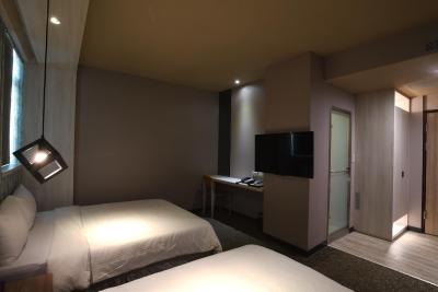 ایست دراگون هتل