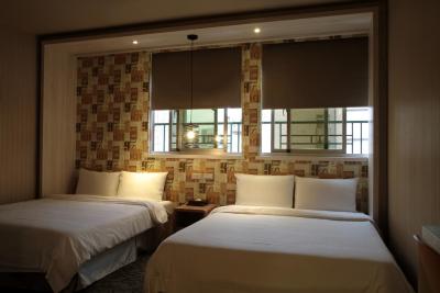 ایست دراگون هتل