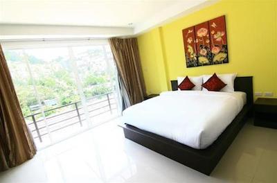 نیچا رزیدنس