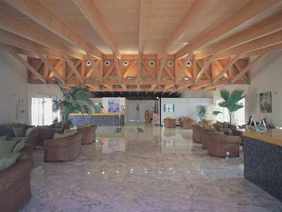 سرواتور ترازامار اند سان سویت