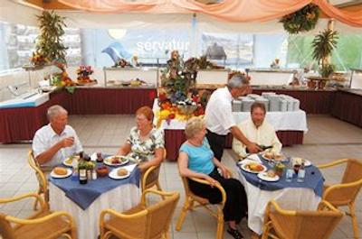 سرواتور ترازامار اند سان سویت