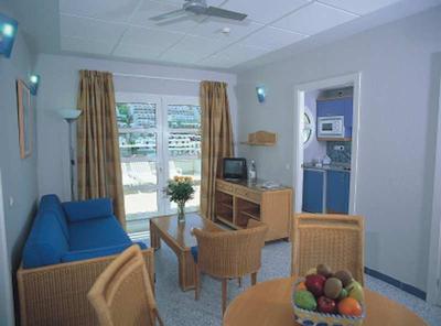 سرواتور ترازامار اند سان سویت