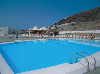 سرواتور ترازامار اند سان سویت